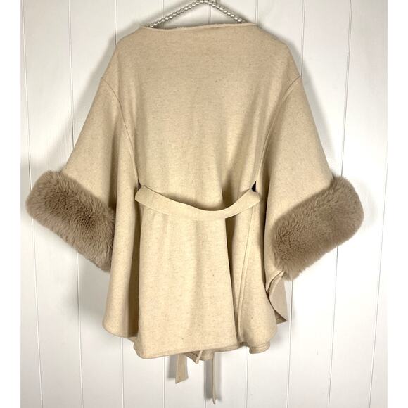 Beautiful Cream Open Front Tie Closure Cape Like Jacket Faux Fur 3/4 Sleeve Coat - Picture 6 of 7
